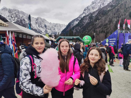 487124137 2377556439288343 4483978176997416118 n