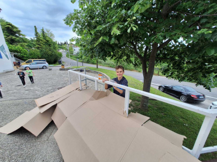 IMG-d178289280a6bf13acec4b78395e3336-V